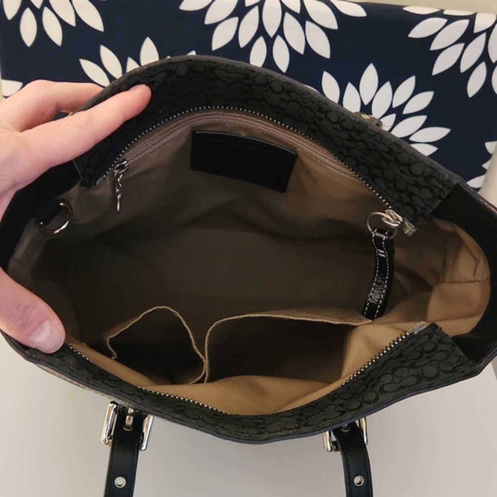 Coach Gallery Tote Shoulder Bag Signature Black Jacquard Patent Leather Silver - Picture 9 of 11